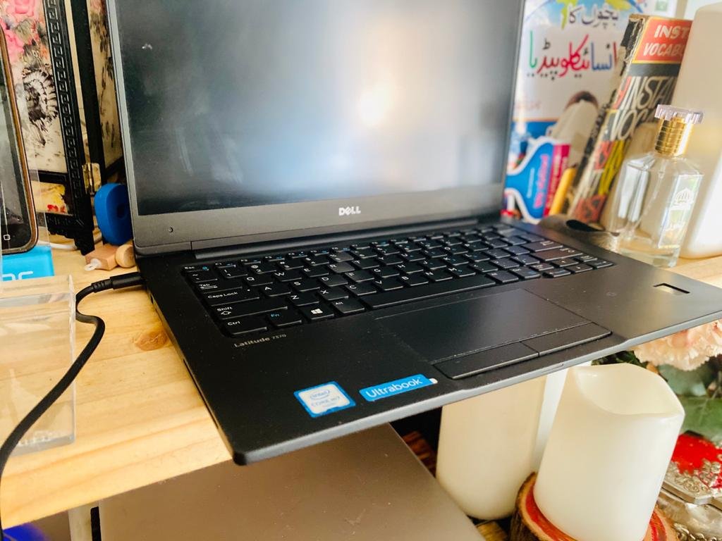 Dell Latitude E7370 - Image 4